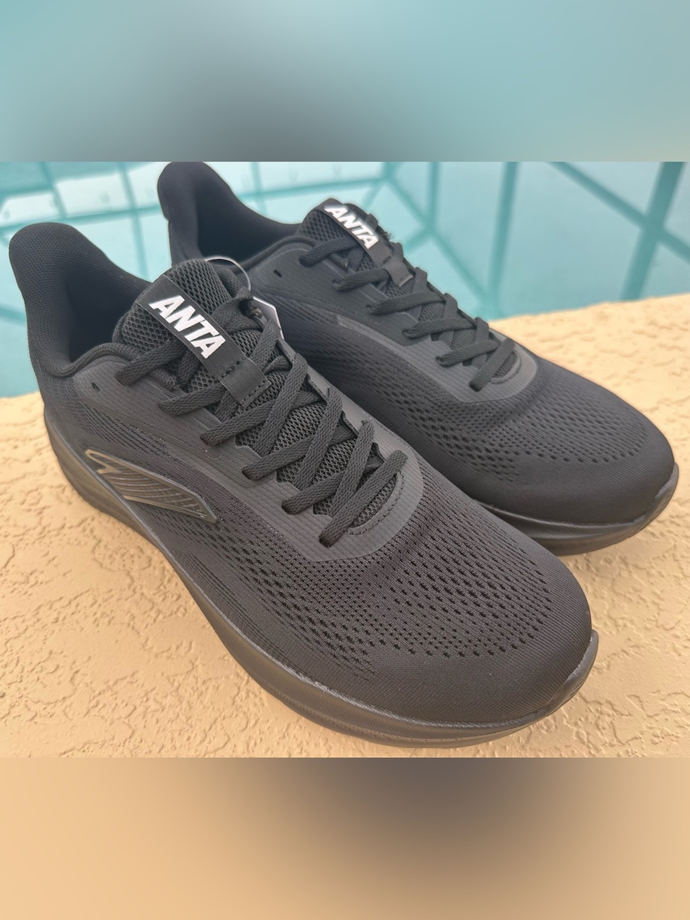 Anta L Cloud Triple Black Colorway Lightweight Running Shoes Men’s Size 11 NIB